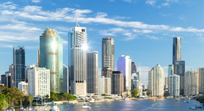 有很多昆州的建築物在河旁邊 昆州TAFE 櫥櫃