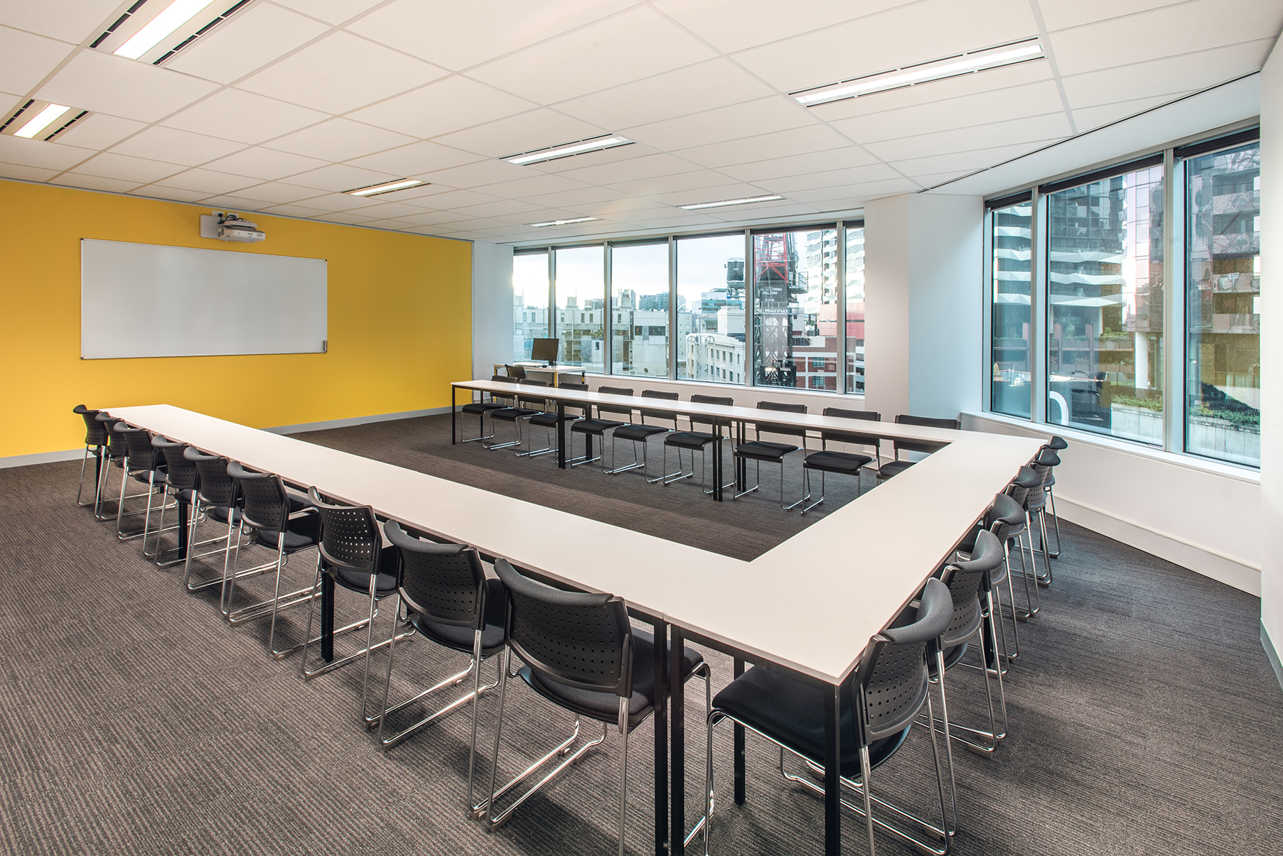 IH-Melbourne-Classroom-2 IH-Melbourne-Classroom-2