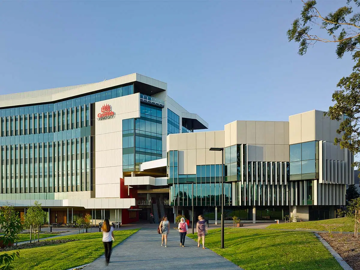 college_594_27-10_18_griffith